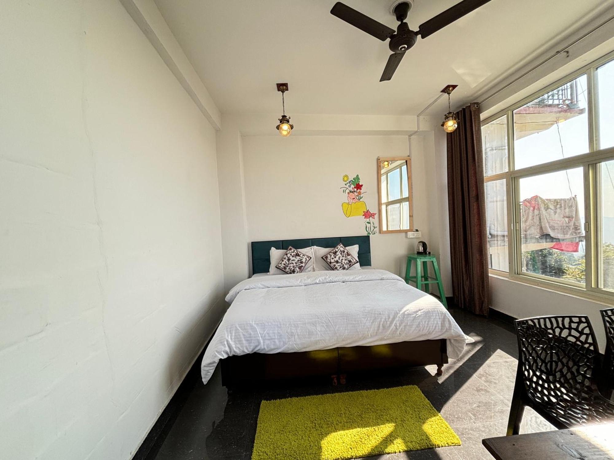 Hill Veu Home Bir Billing Exterior photo